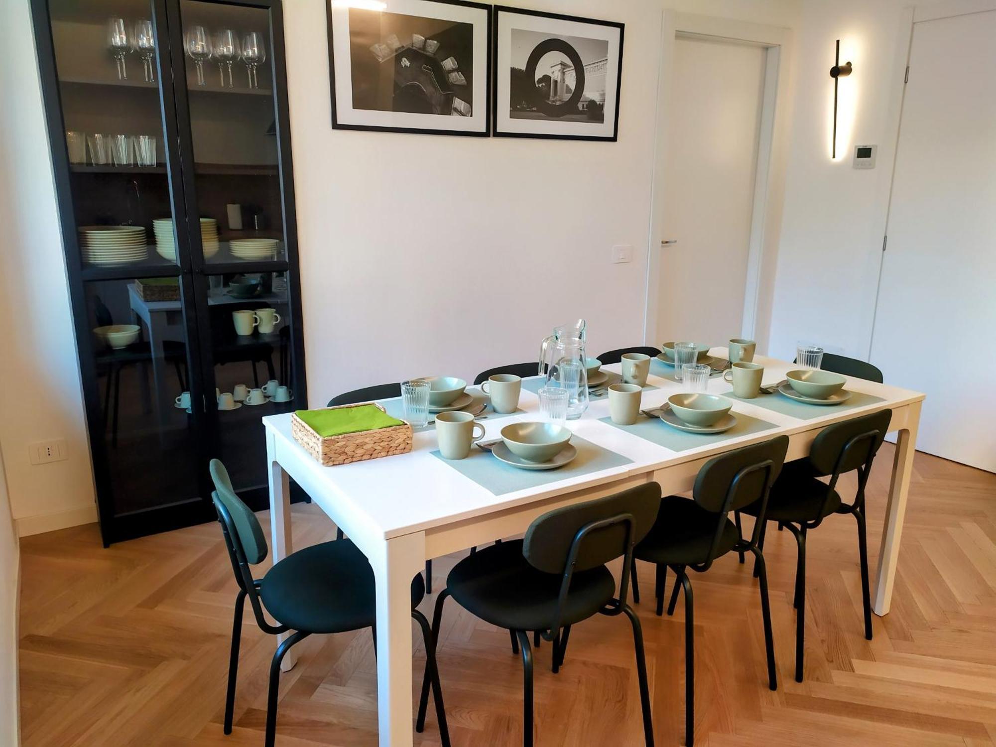 Mako Suites - Centro E Stazione 蒙扎 外观 照片