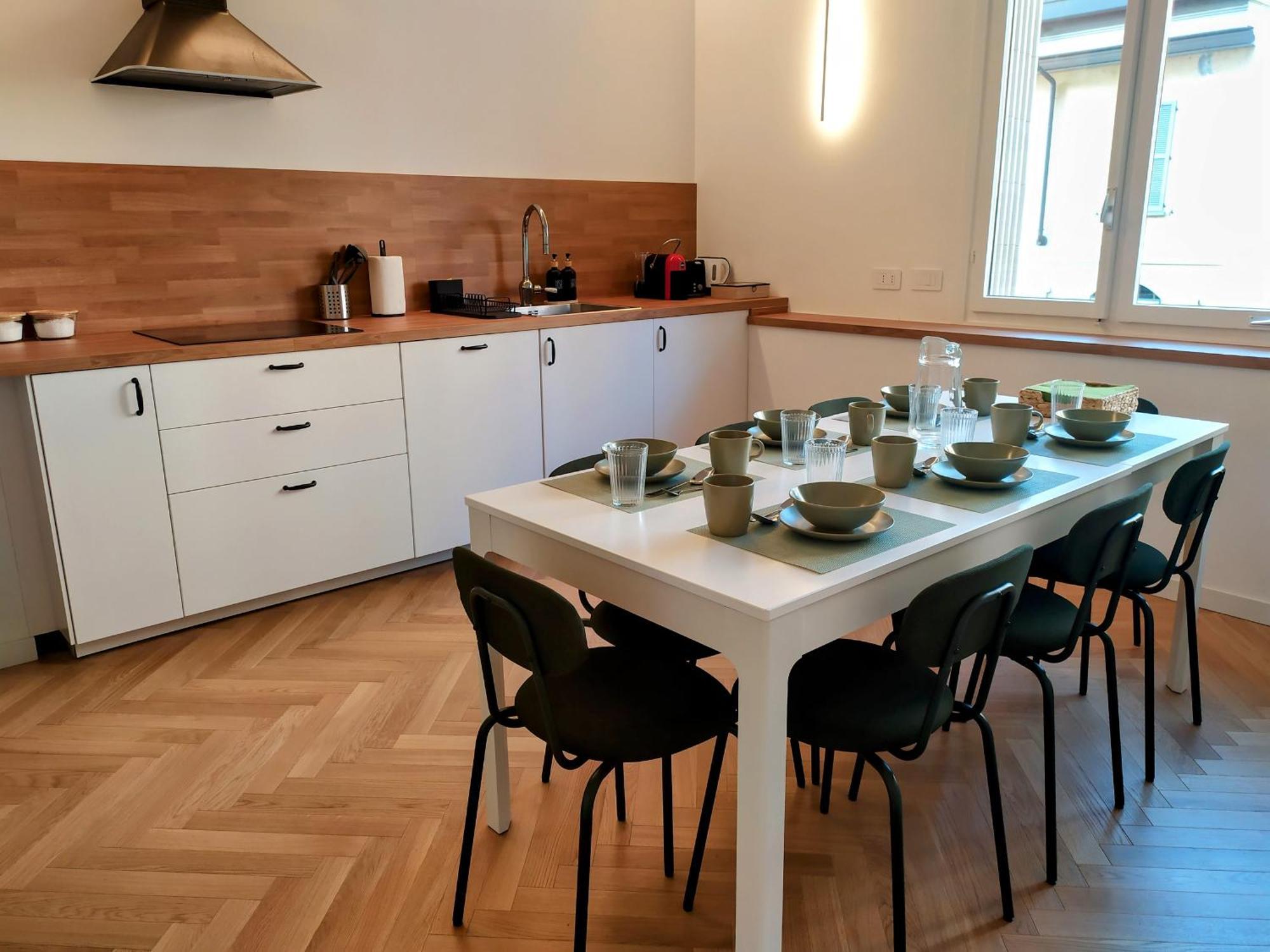Mako Suites - Centro E Stazione 蒙扎 外观 照片