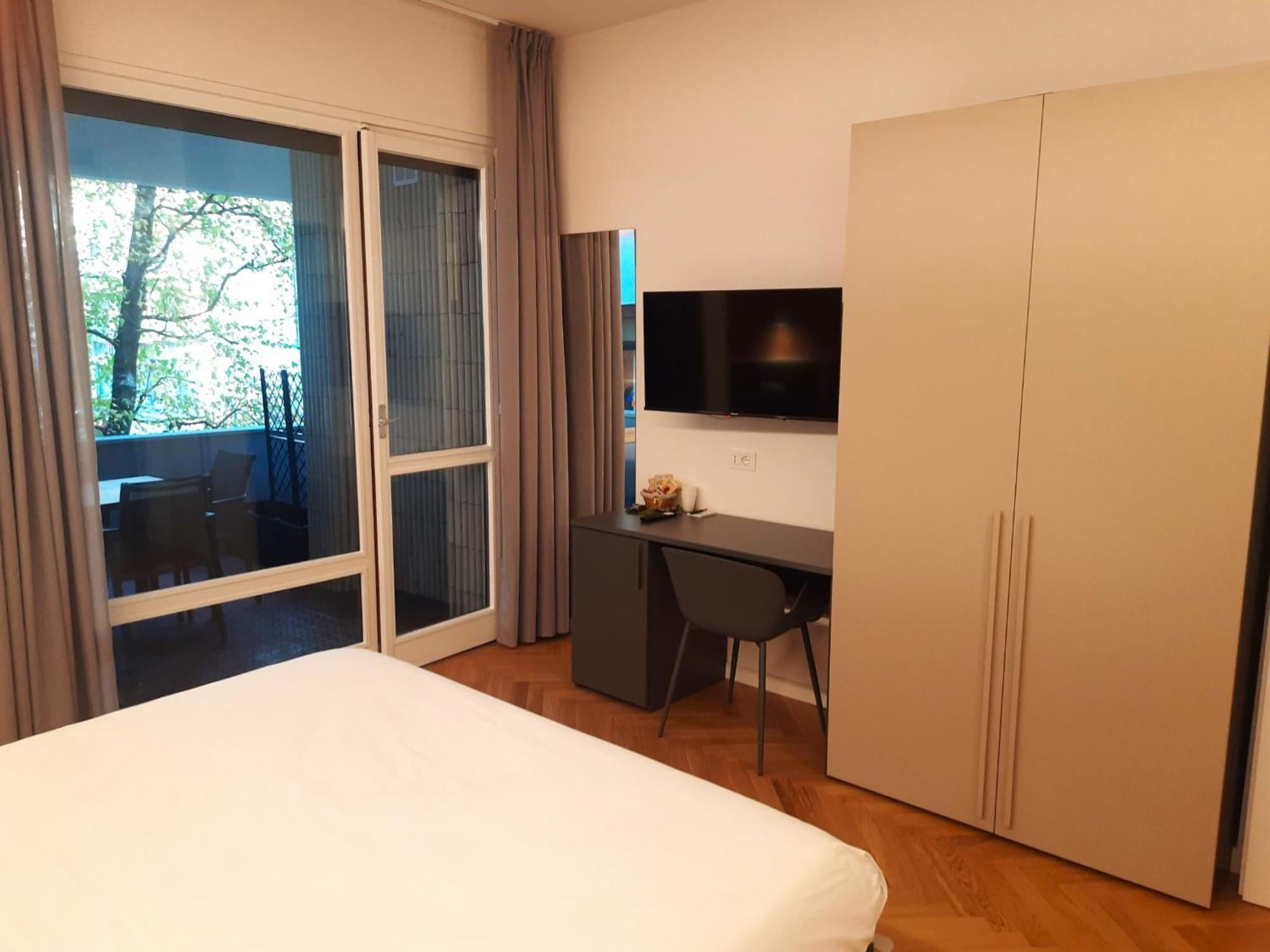 Mako Suites - Centro E Stazione 蒙扎 外观 照片